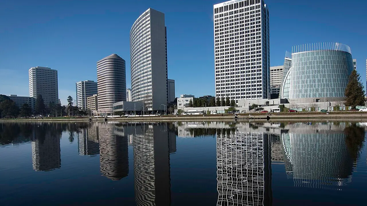 This is the city of Oakland, Beautiful Lake Merrit. A Cityscape with it's own reflection.