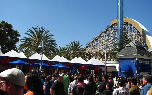 Queue for Park Entrance