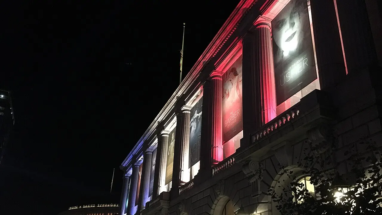 Opera House Tricolour